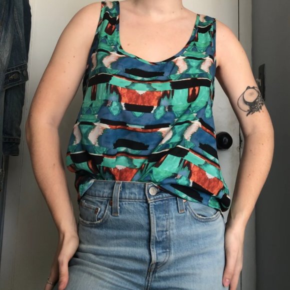 Silky Water Color Tank With Cut-Out Back Detail - Picture 3 of 7